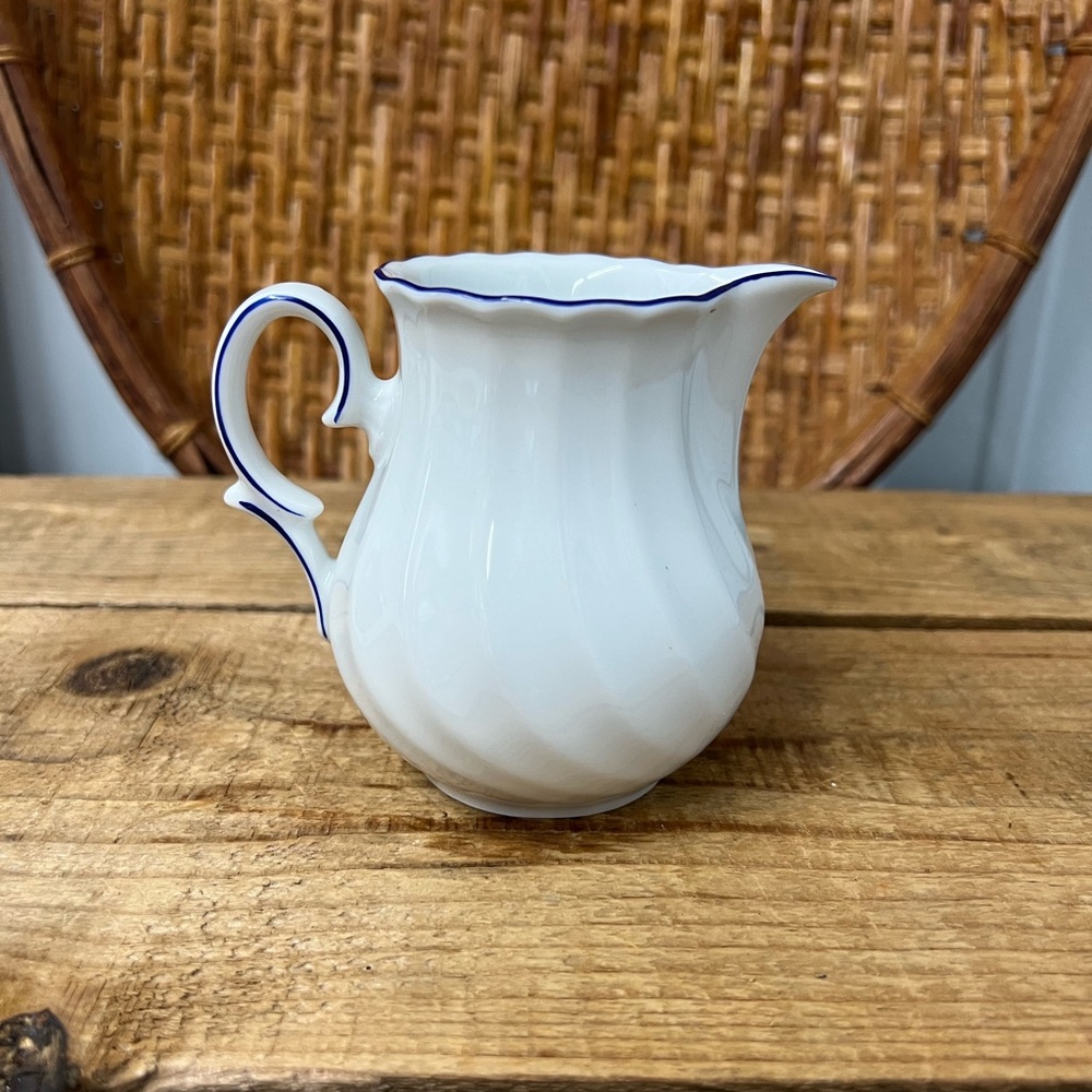 Vintage creamer blue white schirnding bavaria
